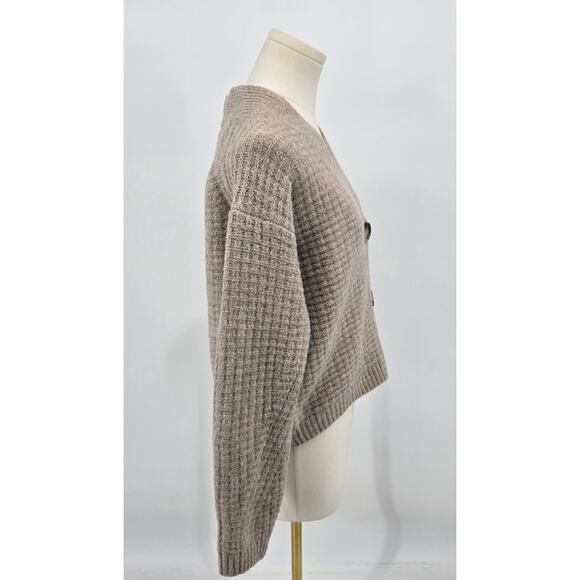 Universal Thread Goods Co.
Soft Waffle Knit Button Cardigan - Picture 2 of 6